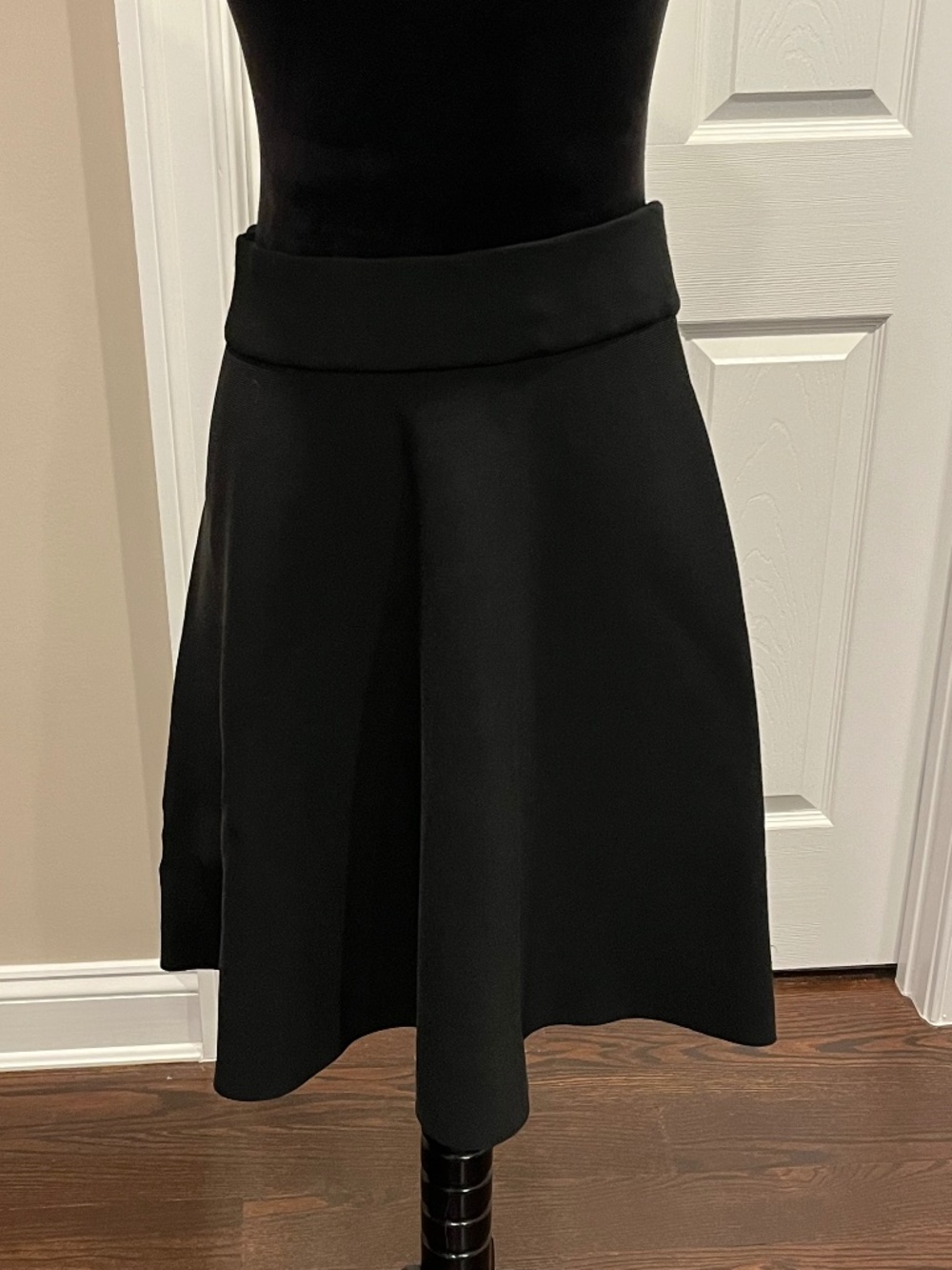 Ann Taylor Black A-Line Flared Skater Skirt M